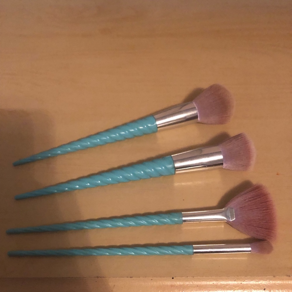 Makeup Brush Bundle (4 Brushes)
